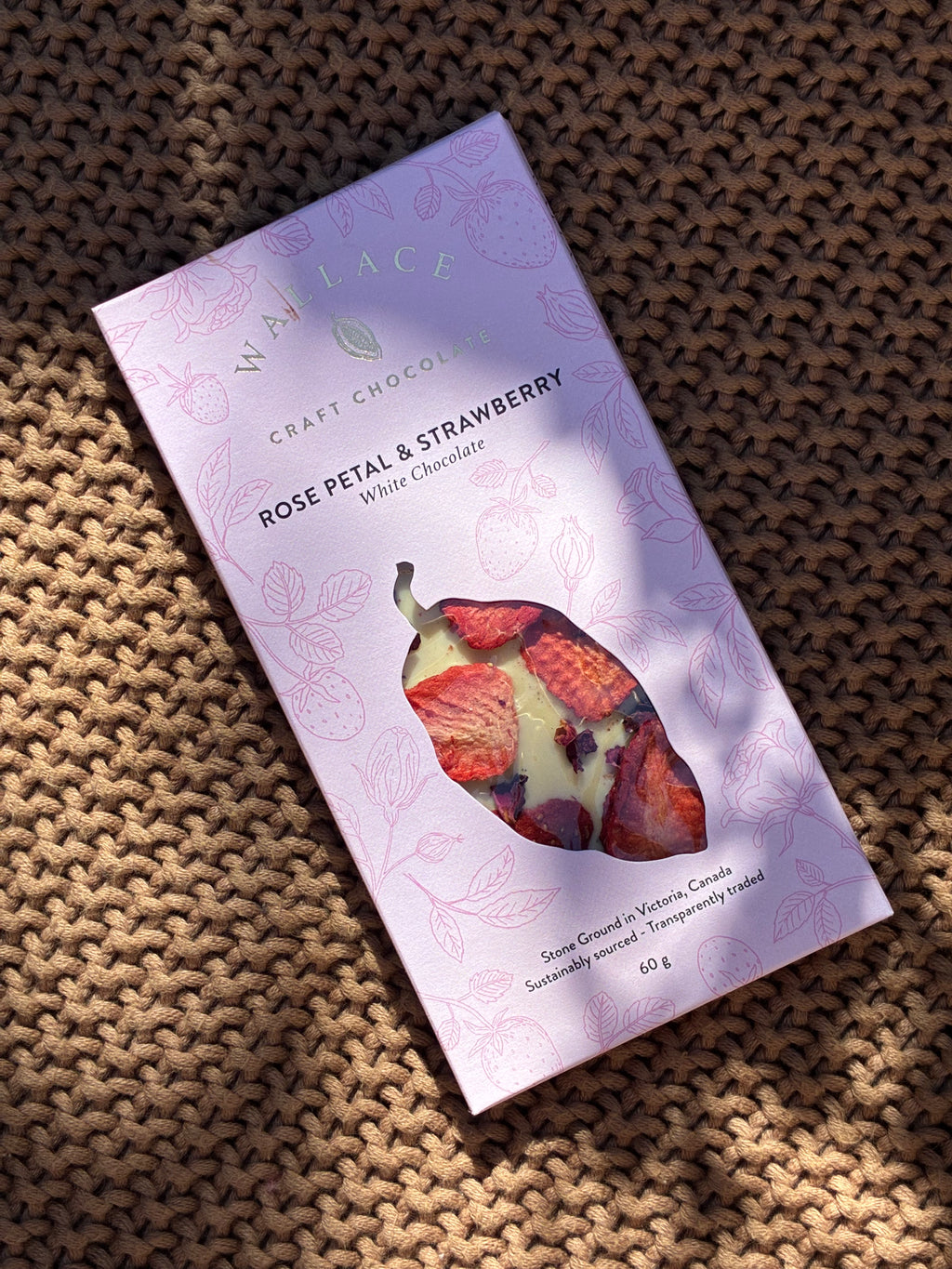 Rose Petals & Strawberries White Chocolate Bar